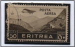Stamps Eritrea -  Aviones sobre montañas Pass