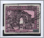 Stamps : America : Guatemala :  Puerta d
