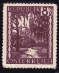 Stamps Austria -  1945 Jardines y Ayuntamiento de Viena