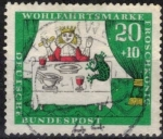 Stamps Germany -  Bienestar: Cuentos de los Hermanos Grimm(La princesa y el sapo).