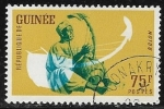 Stamps : Africa : Guinea :  Instrumentos Musicales - Volón 