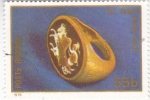 Stamps Romania -  Anillo camafeo dorado