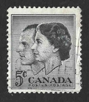 Stamps Canada -  374 - Reina Isabel II y el Príncipe Felipe
