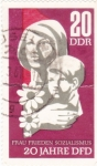 Stamps Germany -  mujer paz socialismo 20 años 