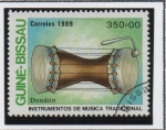 Stamps : Africa : Guinea_Bissau :  Instrumentos Musicales, Dondon