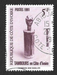 Stamps : Africa : Ivory_Coast :  910 - Tambor