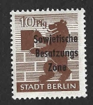 Stamps Germany -  10N25 - El Oso de Berlín DDR (
