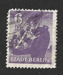 Sellos de Europa - Alemania -  11N2 - El Oso de Berlín DDR