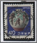 Stamps Japan -  Tarro d' esmalte