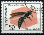 Stamps Vietnam -  serie- Abejas y avispas