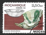 Stamps Mozambique -  771 - Excavación Arqueológica