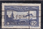 Stamps France -  avión sobrevolando ciudad