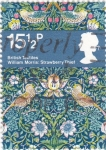 Stamps United Kingdom -  TAPIZ CON FLORES Y PÁJAROS