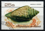 Stamps : Africa : Guinea :  serie- Caracolas marinas