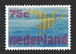 Sellos de Europa - Holanda -  562 - Silueta de Ave