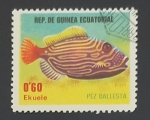 Stamps : Africa : Equatorial_Guinea :  Orange-lined Triggerfish (Balistapus undulatus)