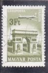 Stamps Hungary -  avión sobrevolando ciudad de París
