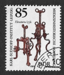 Stamps Europe - Germany -  2218 - Antiguos Instrumentos Médicos (DDR)