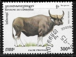 Stamps Asia - Cambodia -  Animales protejidos - Bos gaurus