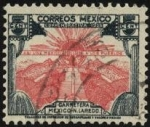 Stamps America - Mexico -  Así une México a los pueblos. Carretera México - N.Laredo.