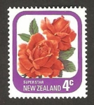 Sellos de Oceania - Nueva Zelanda -  flora, super estrella