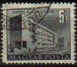 Stamps : Europe : Hungary :  Hungria 1952 Scott 1011 Sello Edificios Budapest Apartamentos para trabajadores de Ujpest usado Magy
