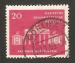 Stamps Germany -  10 anivº de la municipalidad de berlin, puerta de brandenburg