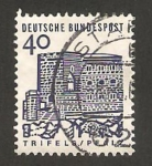 Stamps Germany -  325 - Castillo fortificado Trifels, en Pfalz