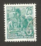 Stamps Germany -  156 - Construcción de una locomotora