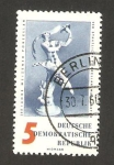 Stamps Germany -  490 - figura de porcelana, arlequín bailando