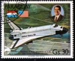Sellos de America - Paraguay -  1981 Columbia aterrizando
