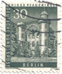 Stamps : Europe : Germany :  Paisajes urbanos de Berlín. Pavo Real Castillo de la Isla