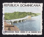 Stamps America - Dominican Republic -  Inaguracion Presa  Tavera