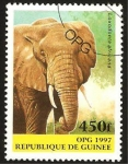 Sellos de Africa - Guinea -  elefante