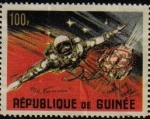 Sellos del Mundo : Africa : Guinea : Republica de Guinea 1965 Scott 393 Sello Nuevo Primer Vuelo Doble Luna Astronauta Leonov flotando en