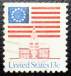 Sellos de America - Estados Unidos -  Casa Blanca y Bandera de E.E.U.U