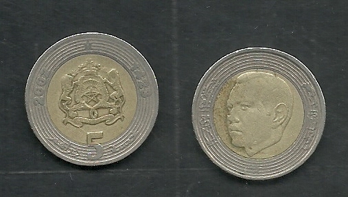  Mohamed  VI y escudo nacional