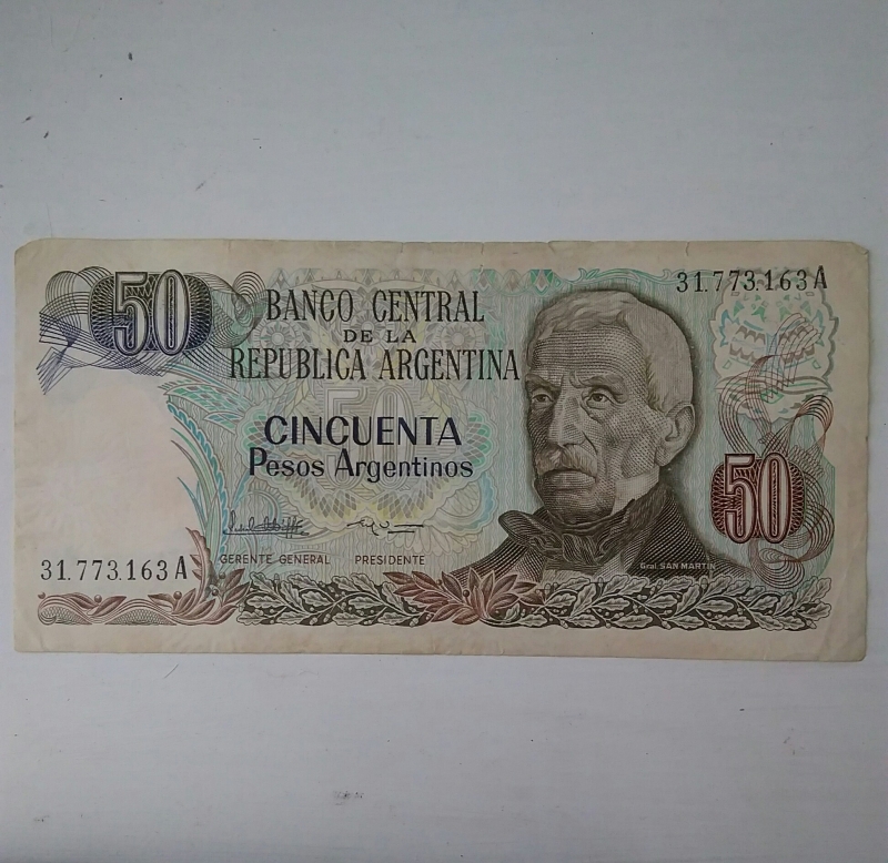 50 pesos