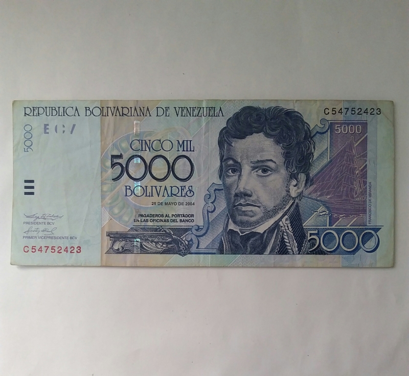 2004 - 5000 bolivares