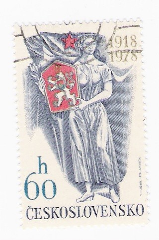 Mujer y escudo