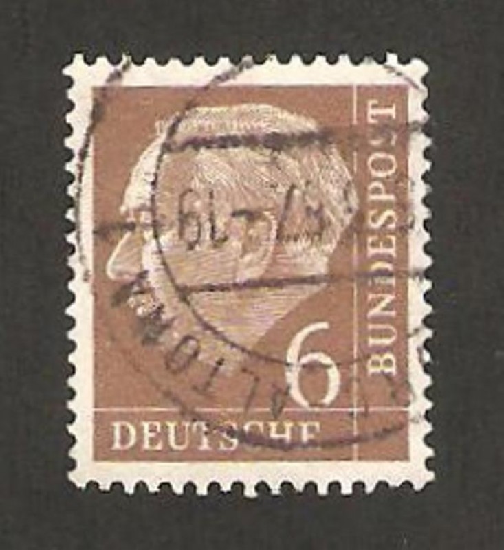 65 - Presidente Thedore Heuss