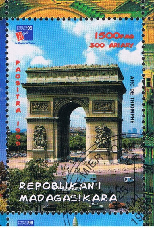 Arc de  Triomphe