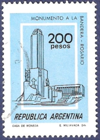 ARG Monumento a la bandera 200