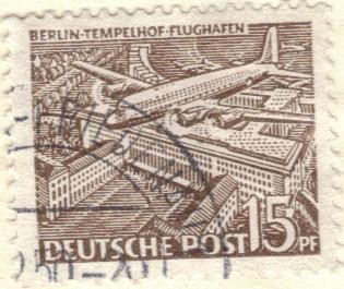 ALEMANIA 1949 Freimarken: Berliner Bauten - Flugzeug Douglas DC-4 uber Flughafen Tempelhof 15