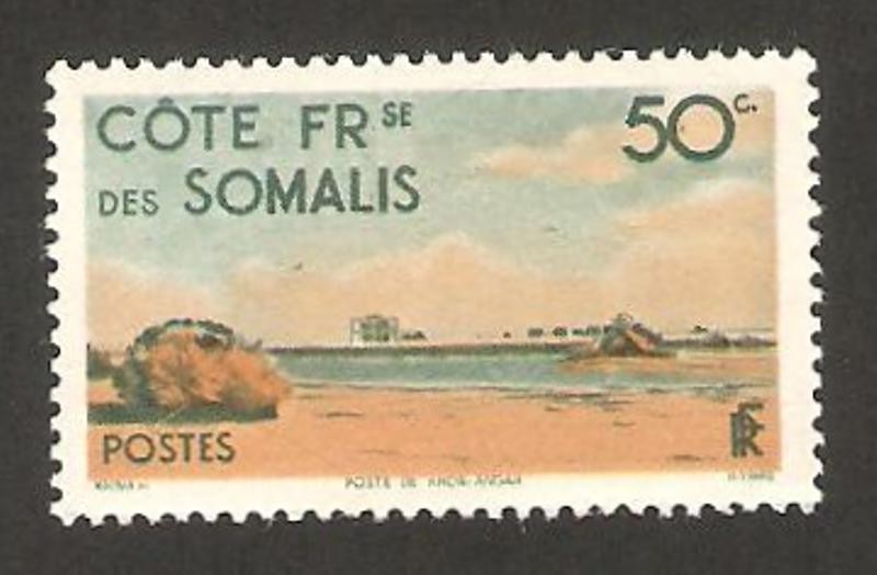 Costa de Somalís - puesto de khor angar