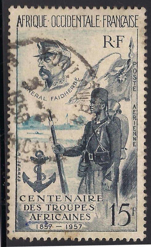 El general Louis Faidherbe y Francotirador africano