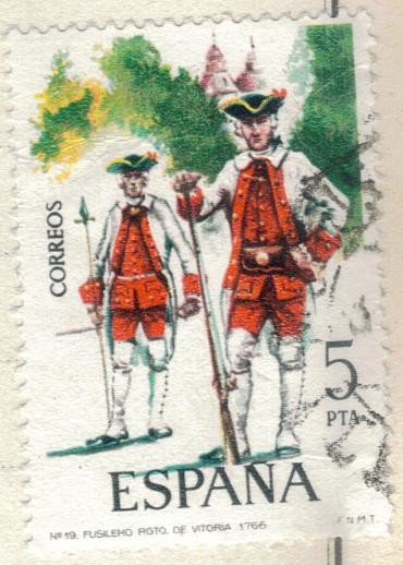 ESPANA 1975 (E2239) Uniformes militares 5p 2