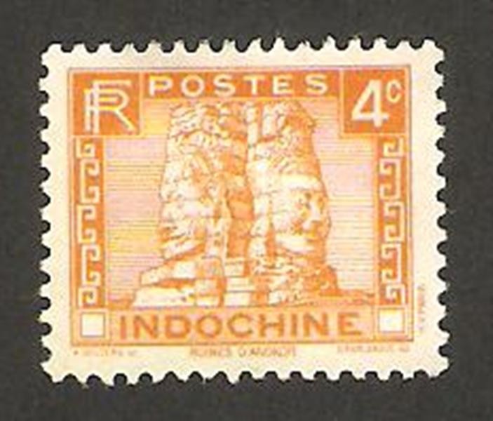 Indochina - Templo Bayon en Angkor