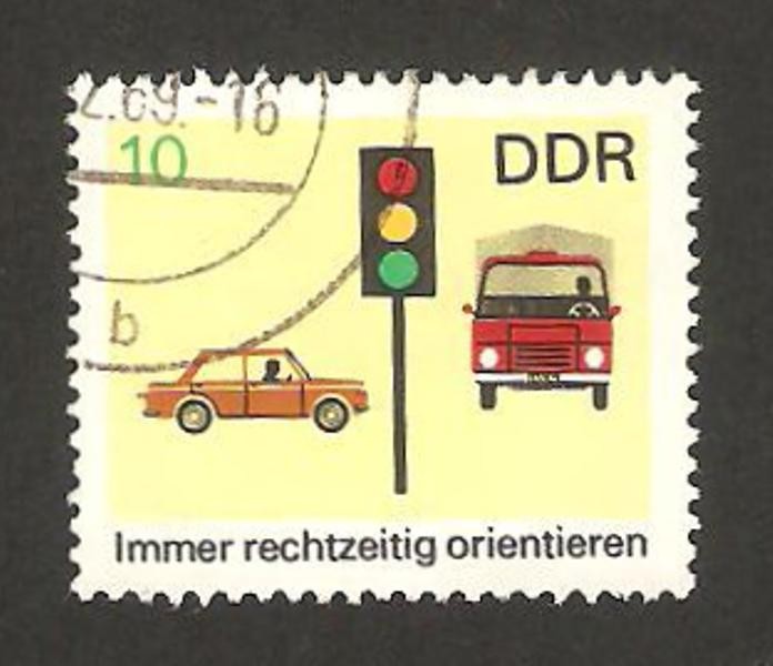 1141 - prevención contra los accidentes de circulación, semáforo
