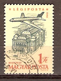 AVIÓN   SOBRE   BUDAPEST